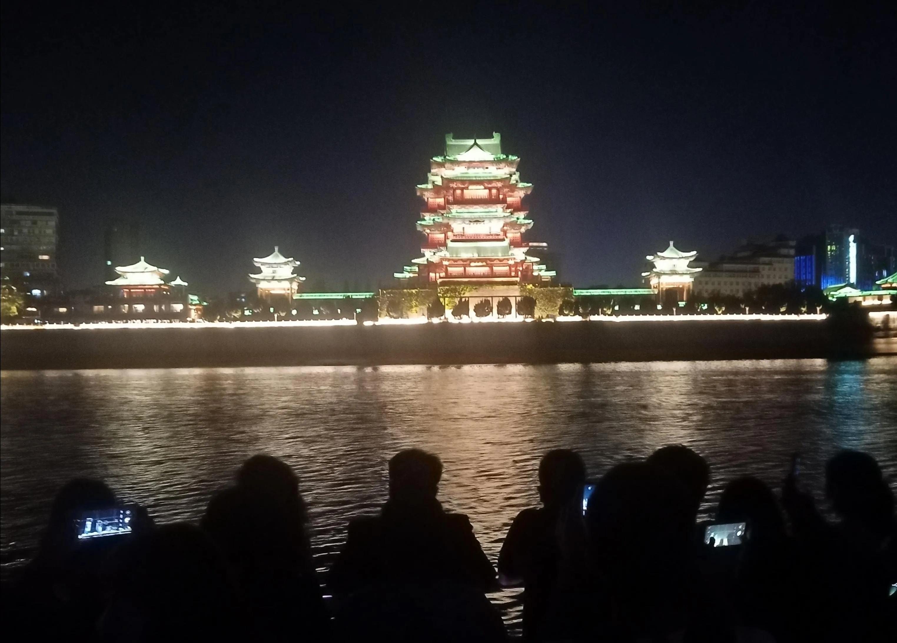 滕王阁是十大名楼之首,滕王阁是江南第一名楼