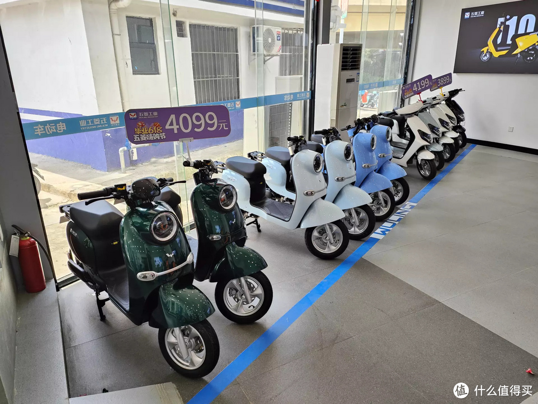 五菱电动汽车测评怎么样,五菱新能源电动汽车评测