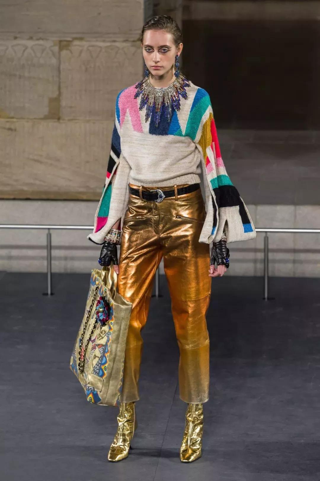 chanel衣服为啥贵,chanel女装贵吗