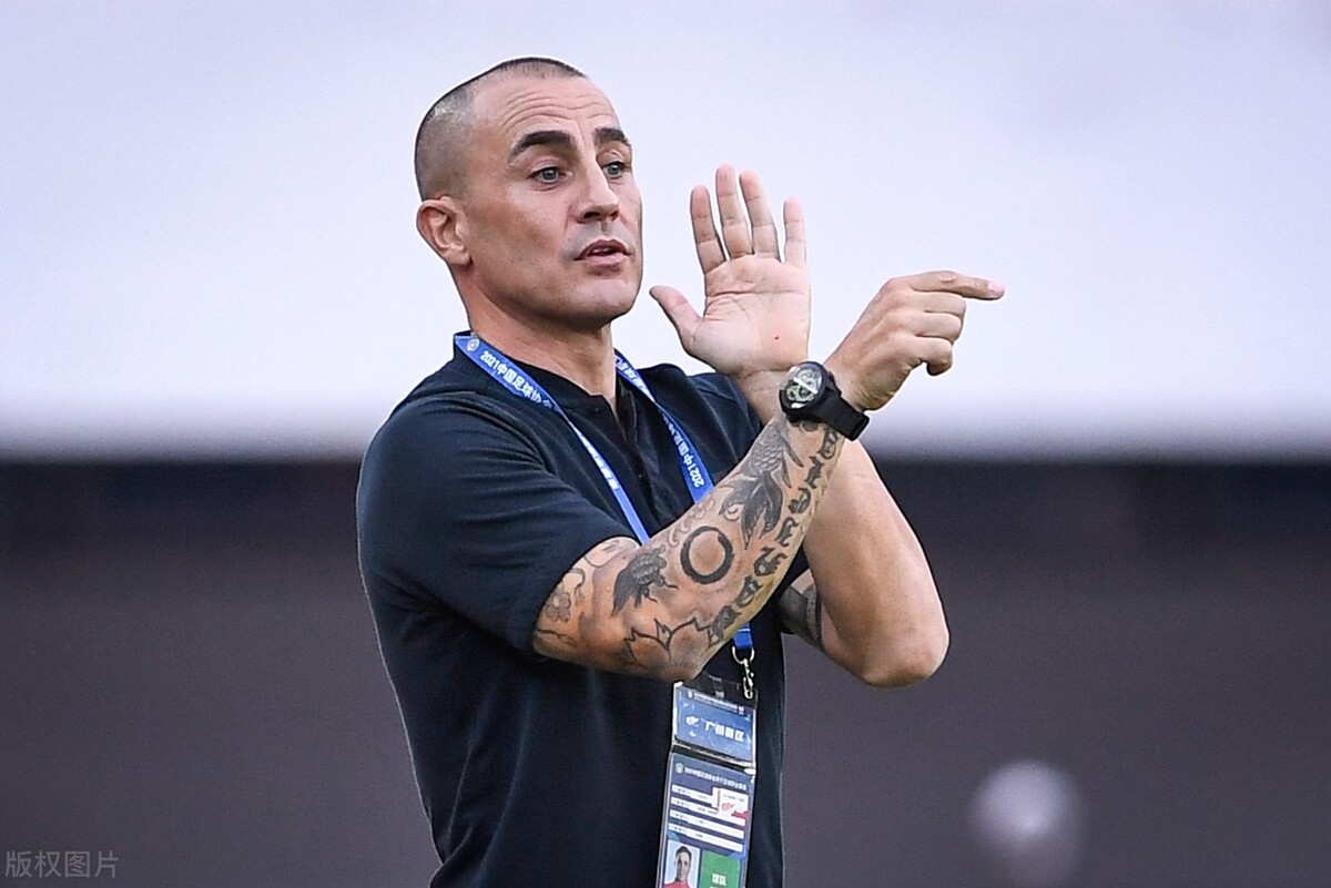 足球历史十大传奇左边锋,足球传奇十大后卫组合