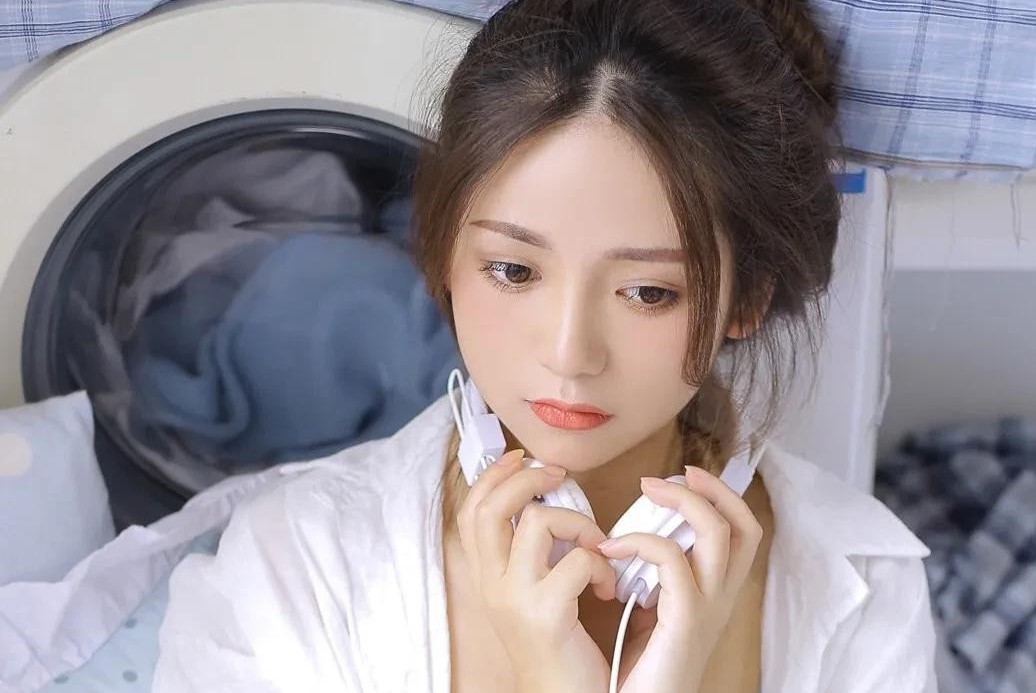 聊天秘籍跟妹子聊天怎么开场,怎样和刚加的女生聊天