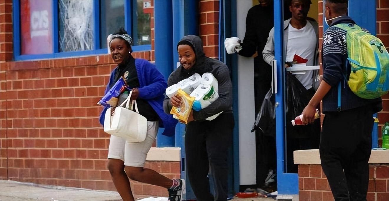 沃尔玛被零元购关店,沃尔玛超市为什么倾巢而退