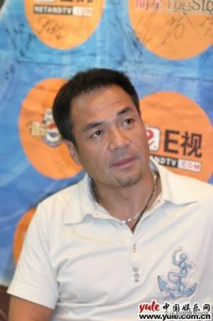 《侯海洋基层风云》中的*底卧**孟辉