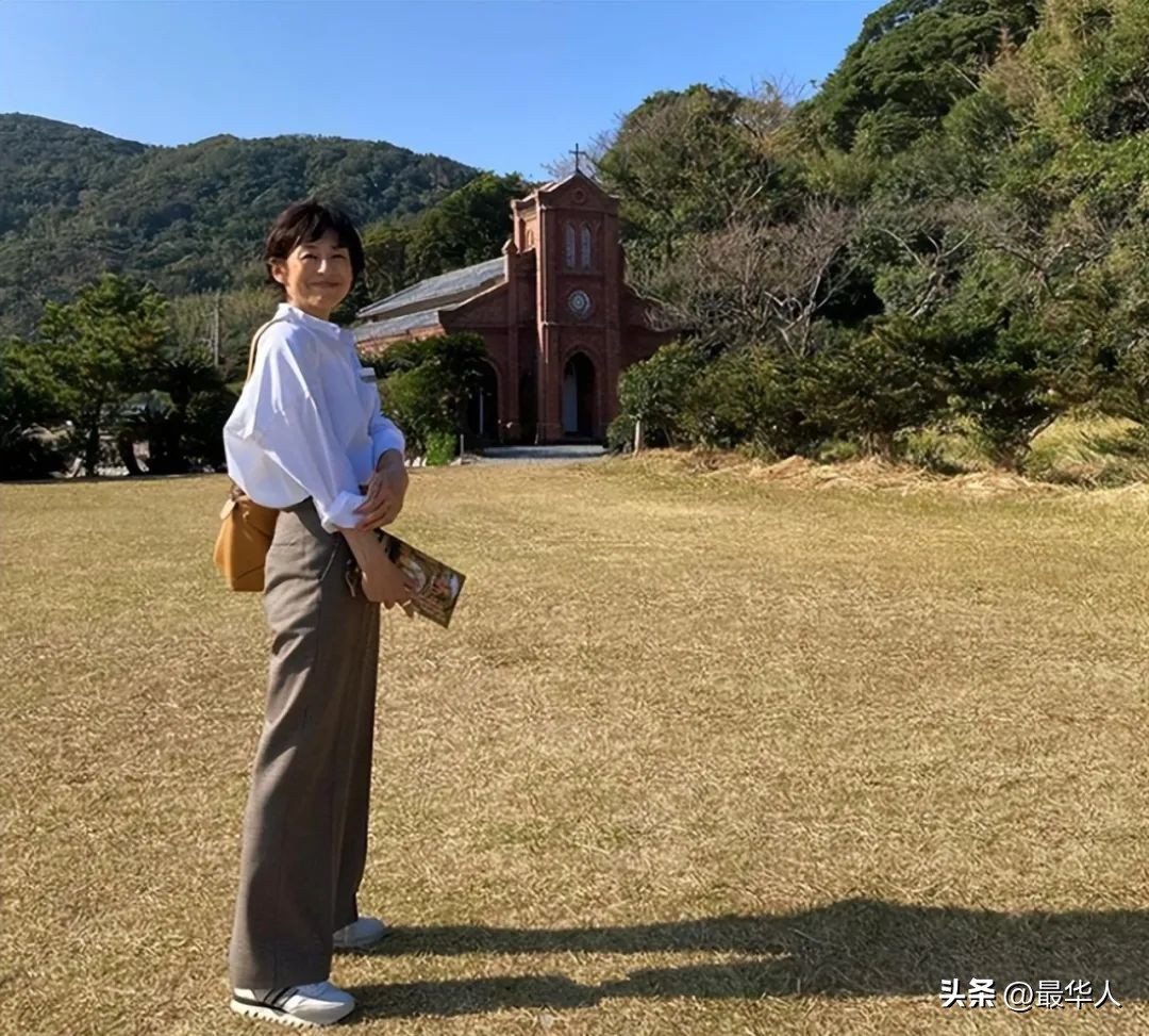 曾红遍亚洲的“日剧女神”，被控制狂丈夫限制20多年，后来咋样了