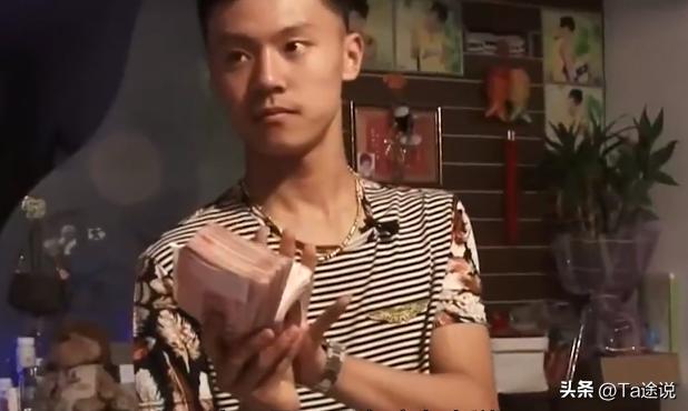 陕西少年酷爱打架，收藏品够买辆车，被“爷爷”救赎后学会感恩