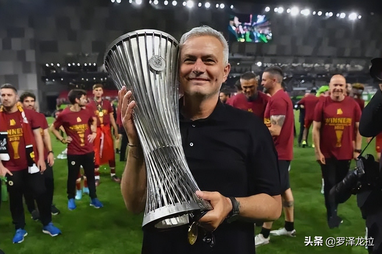 穆里尼奥带领波尔图夺欧联,穆里尼奥新赛季欧联杯罗马