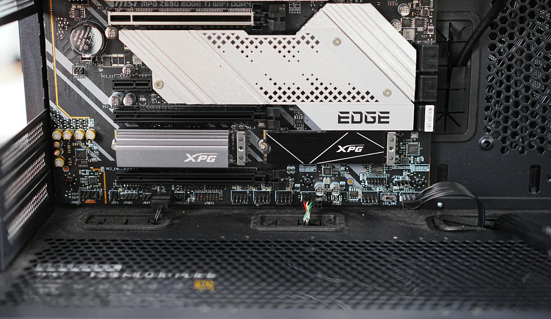 威刚xpgs70ps5,威刚xpg翼龙s70固态