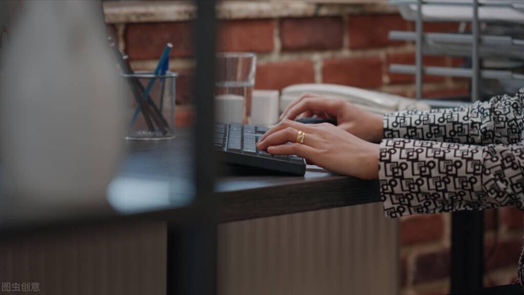 人性的恶欺软怕硬,人性的恶往往是认知低