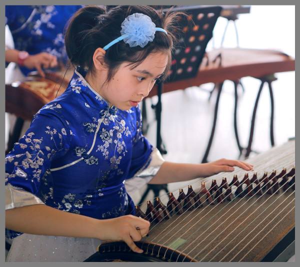 如何教孩子克服脆弱心理,孩子内心敏感脆弱接受不了批评