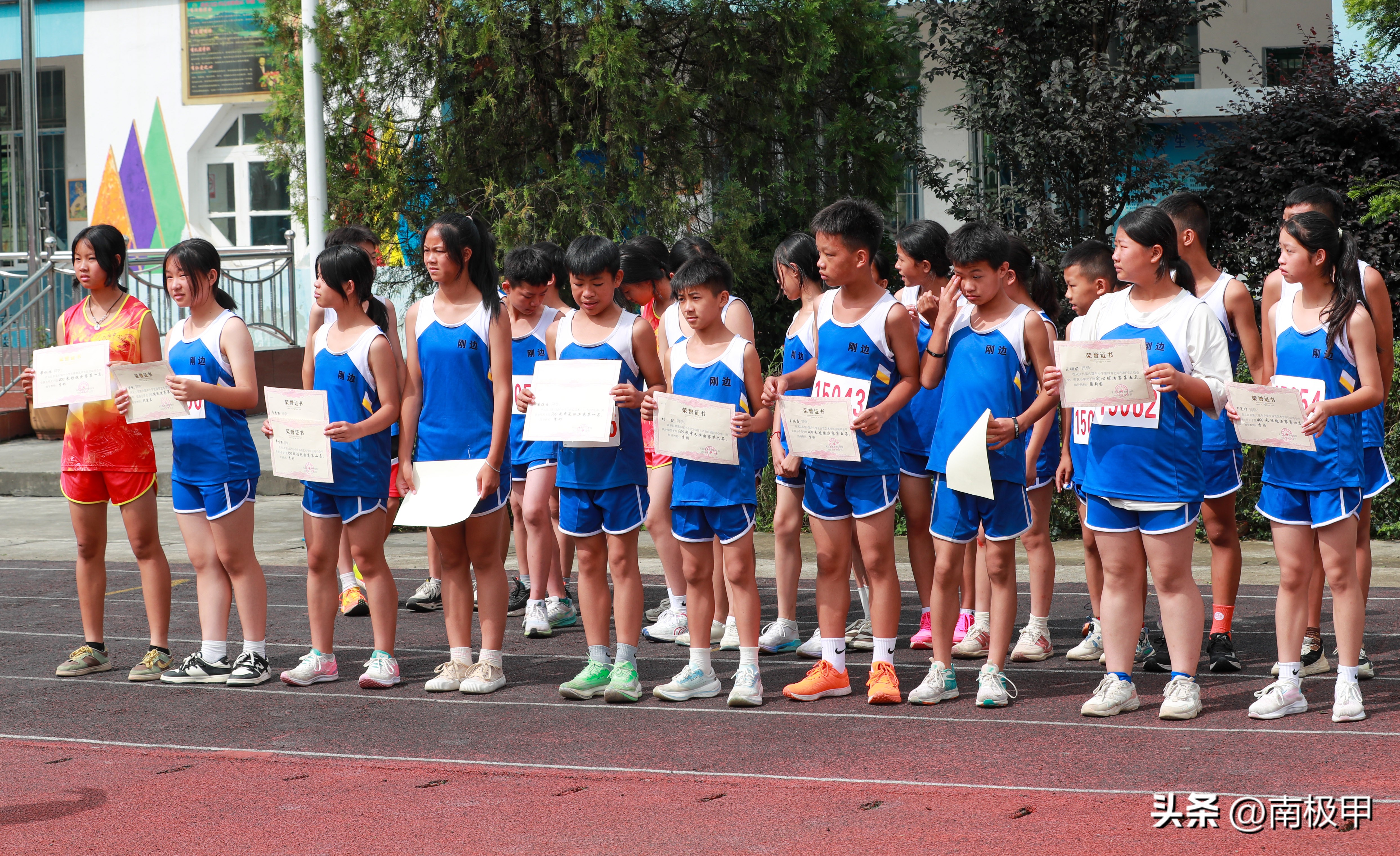 奔跑吧少年兑换码大全,奔跑吧少年歌曲原唱