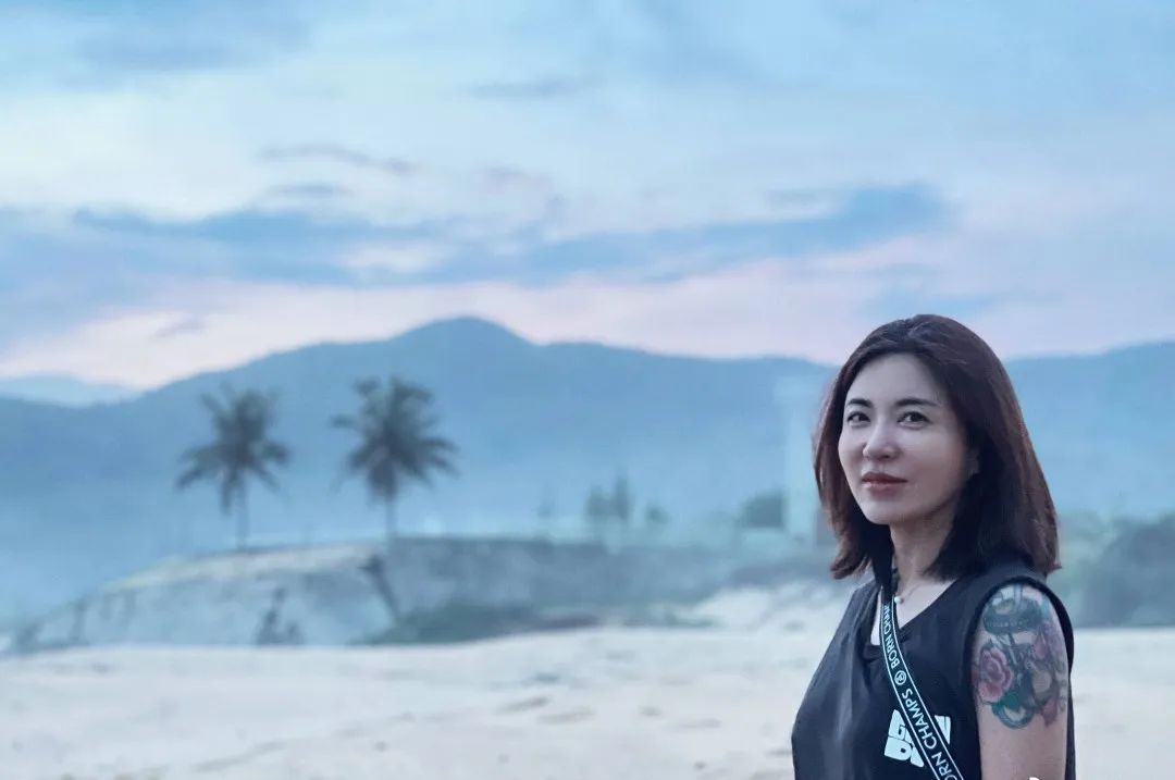 母亲财务自由后和女儿成为朋友:支持恋爱文身,拒绝为家庭牺牲