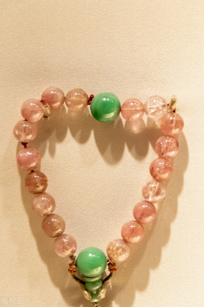 碧玺手串和什么手串搭配好,碧玺手串和朱砂手串能一起戴吗