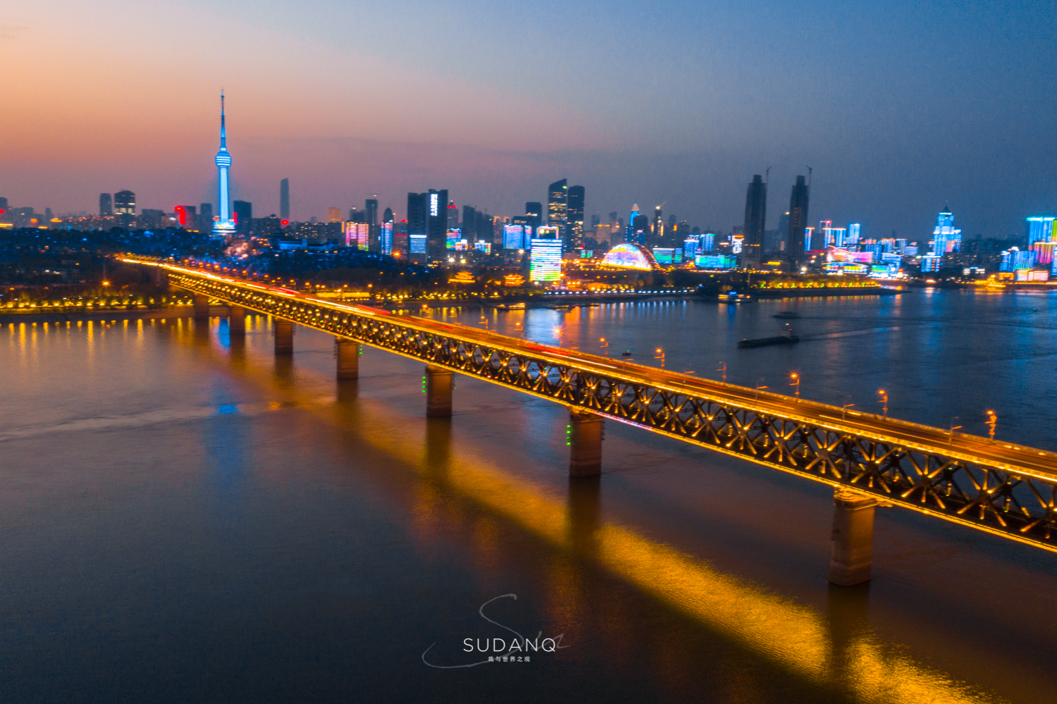 武汉建桥实力世界第一,武汉第一座长江大桥始建于哪一年