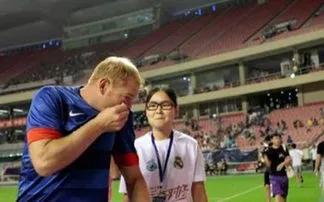 “铁锤”出马，一个顶俩（附打油诗一首）