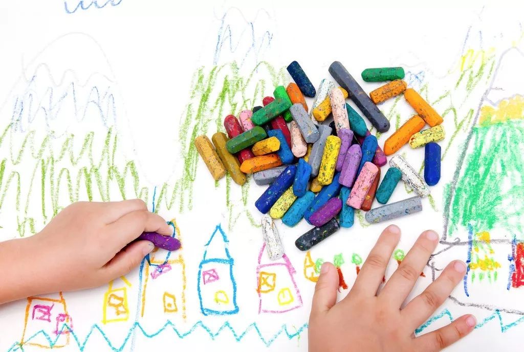 白墙泥点怎么去除,白墙钉子修补方法