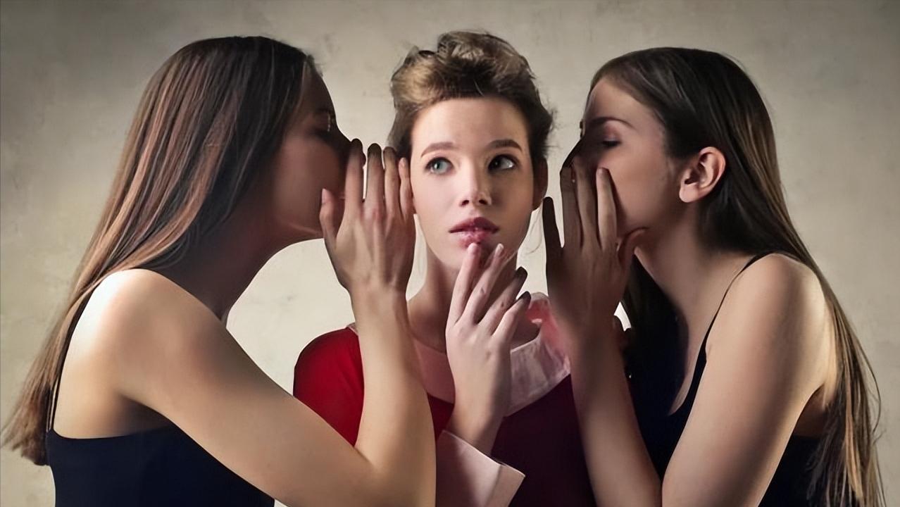 “海关巨贪”杨前线，贪财好色*养包***妇情**被判死刑，下场大快人心