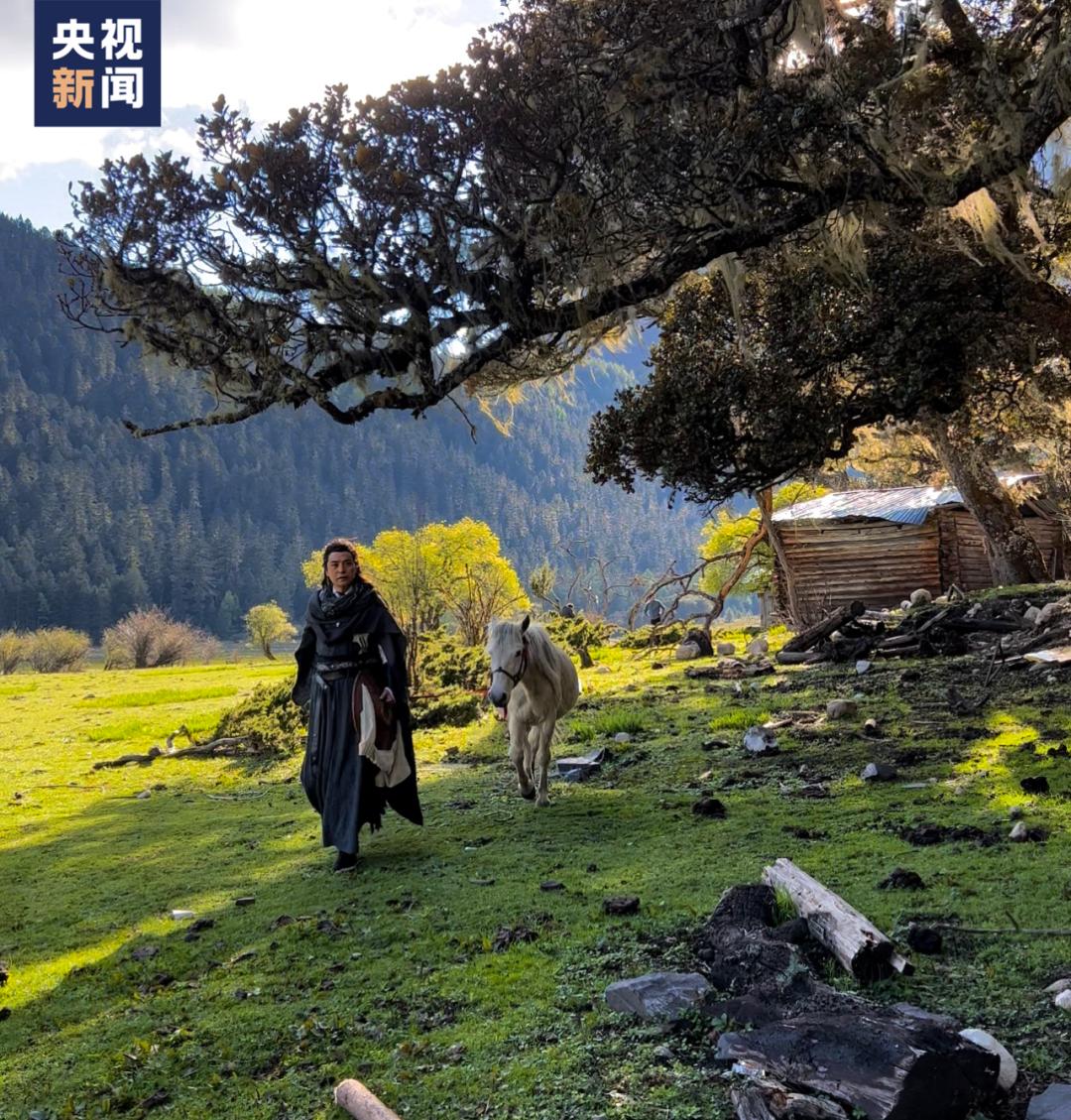 火出了圈,甘孜文旅局长化身侠客火出圈