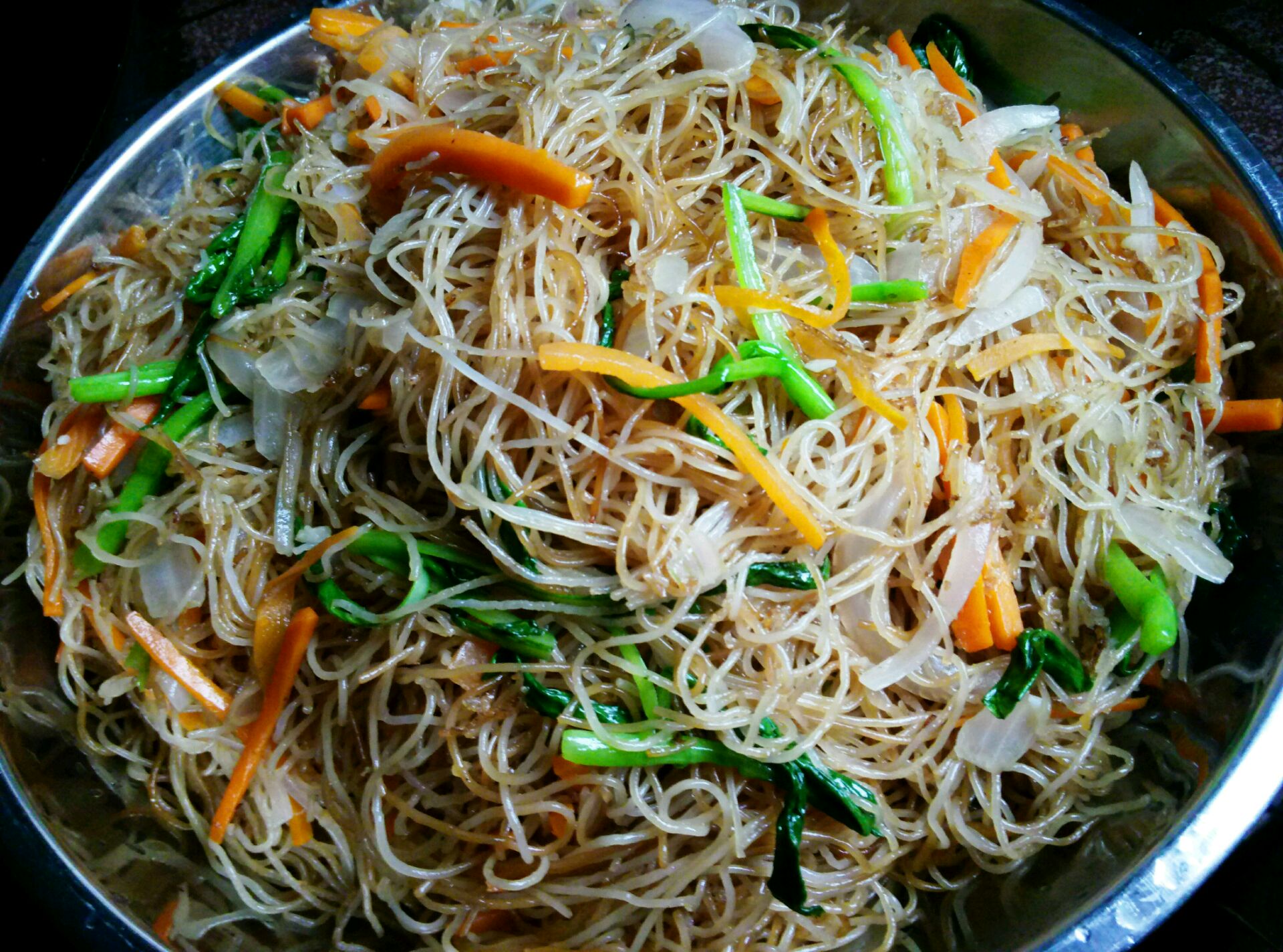 广东地摊卖炒粉一年收入多少,摆摊卖炒粉10元能挣多少