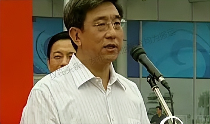 北京政协副主席李伟，落马一人检举多人，真“刑”啊！