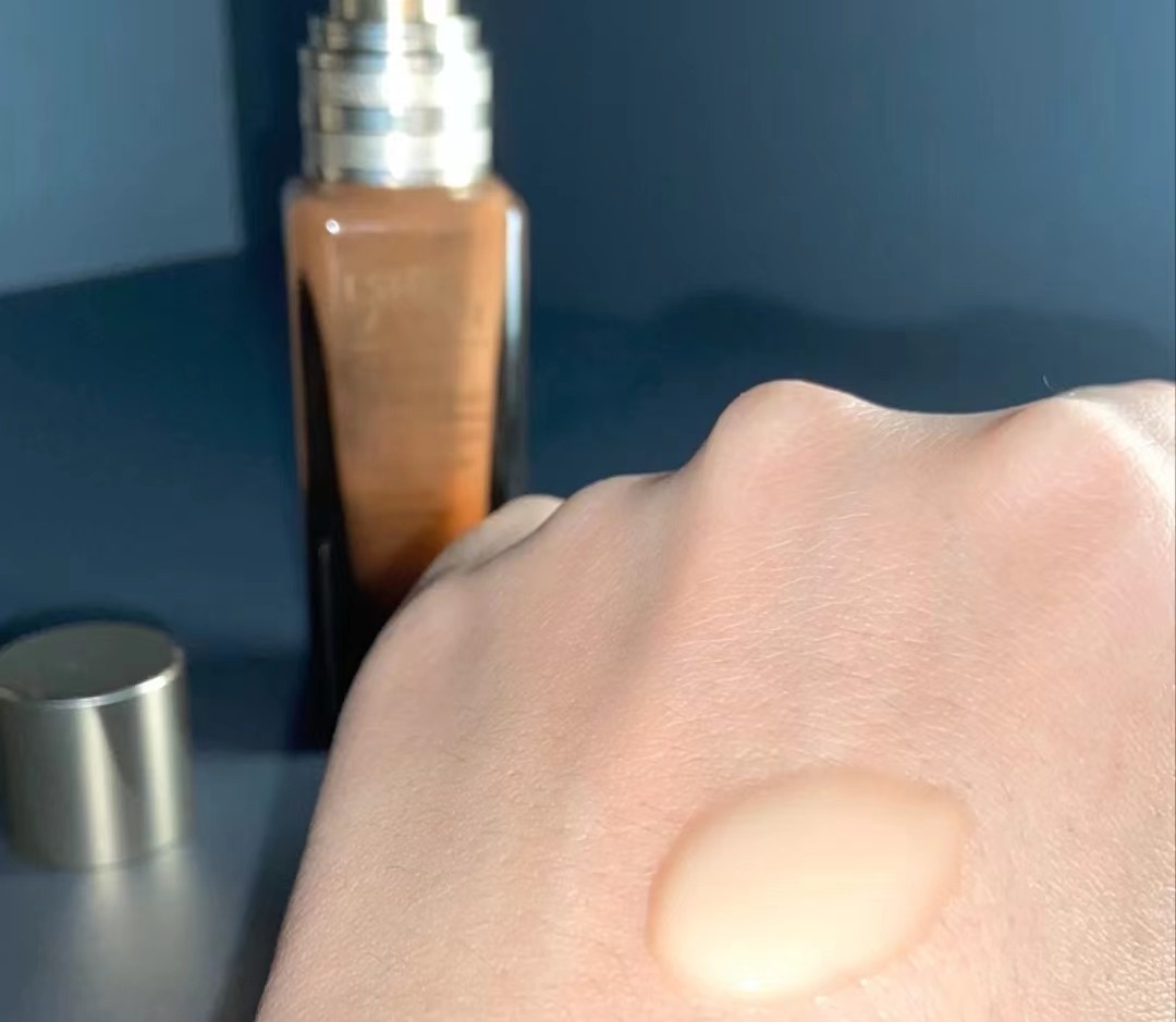 大牌精华怎么选不踩雷,热门大牌精华怎么选好用