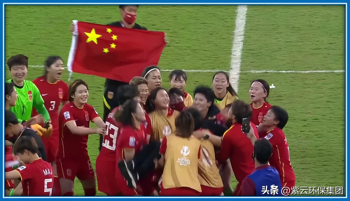 怎么让足球踢出去再回来,如何让足球冲进世界杯里面