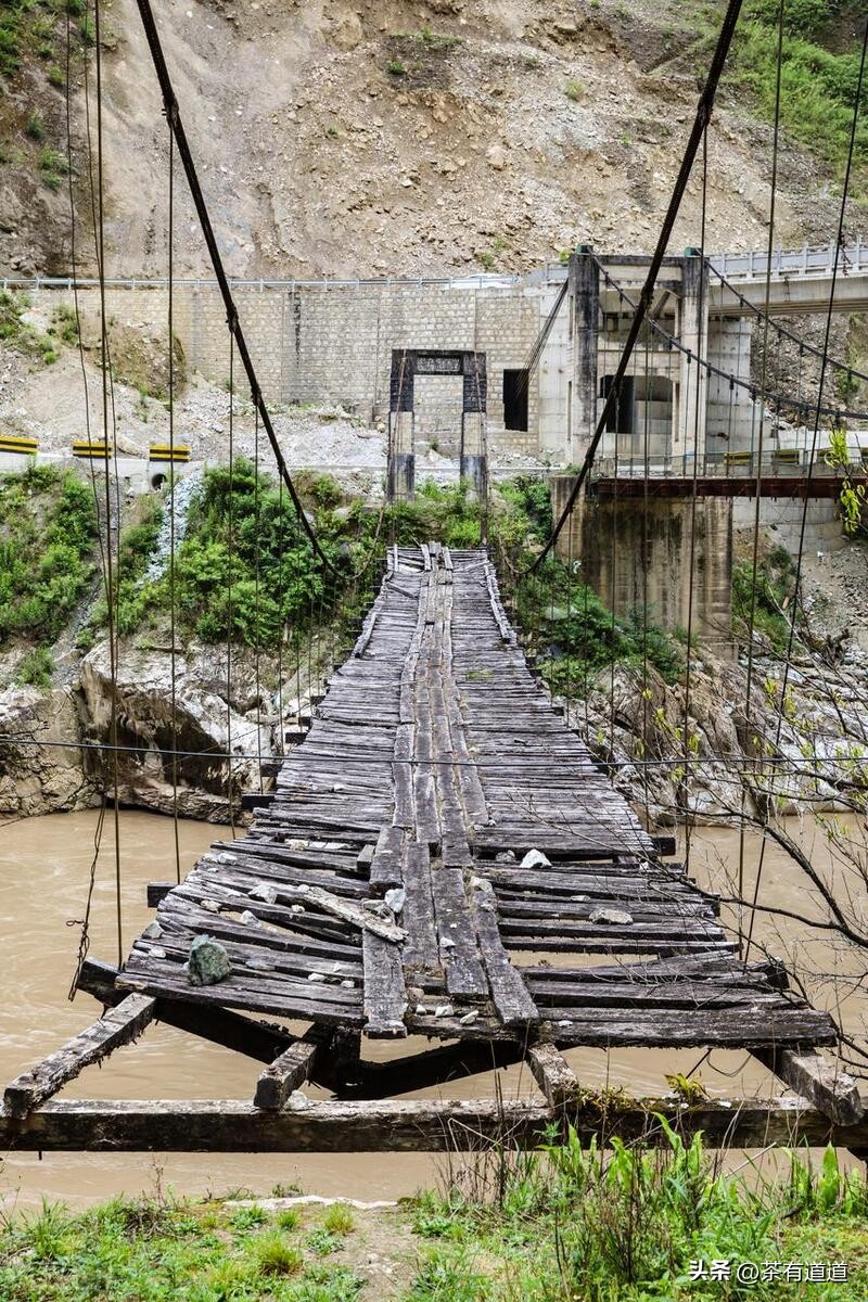 进入怒江雾村必走的茶马古道,怒江大峡谷茶马古道雾里村