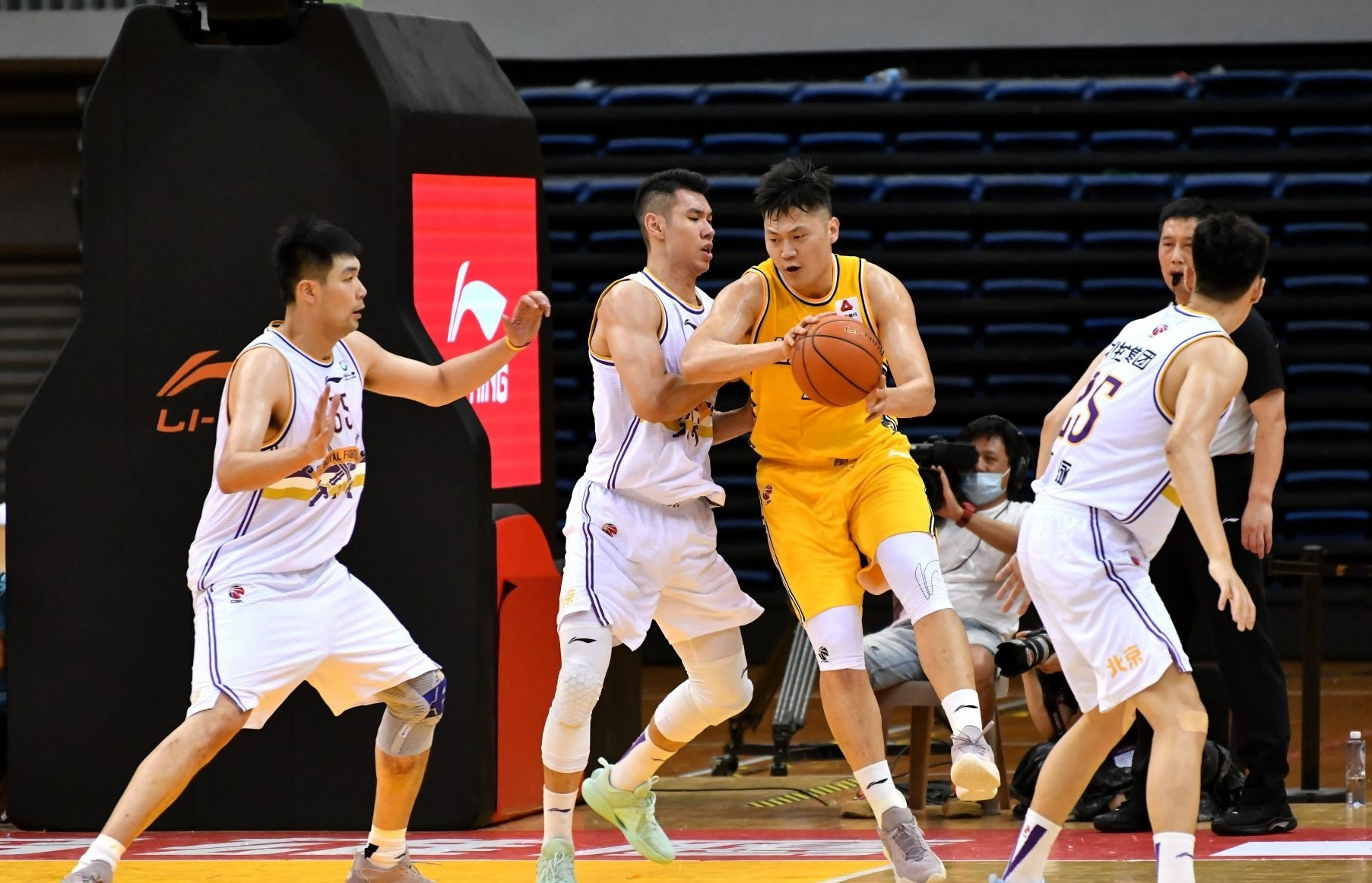 cba山东队主帅丁伟最新资讯,cba最新消息丁彦雨航