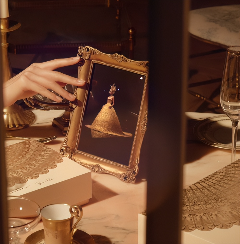 苏秘37°重磅携手高定设计师郭培，跨界打造「高定肌」联名系列