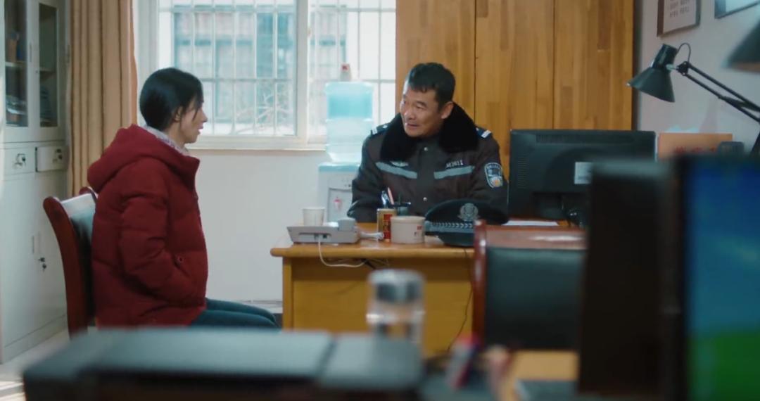 赵丽颖雷佳音白玉兰霸气片段,赵丽颖插兜名场面