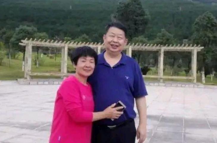 金矿老董事长娶38岁妻子,中国金矿大王陈景河