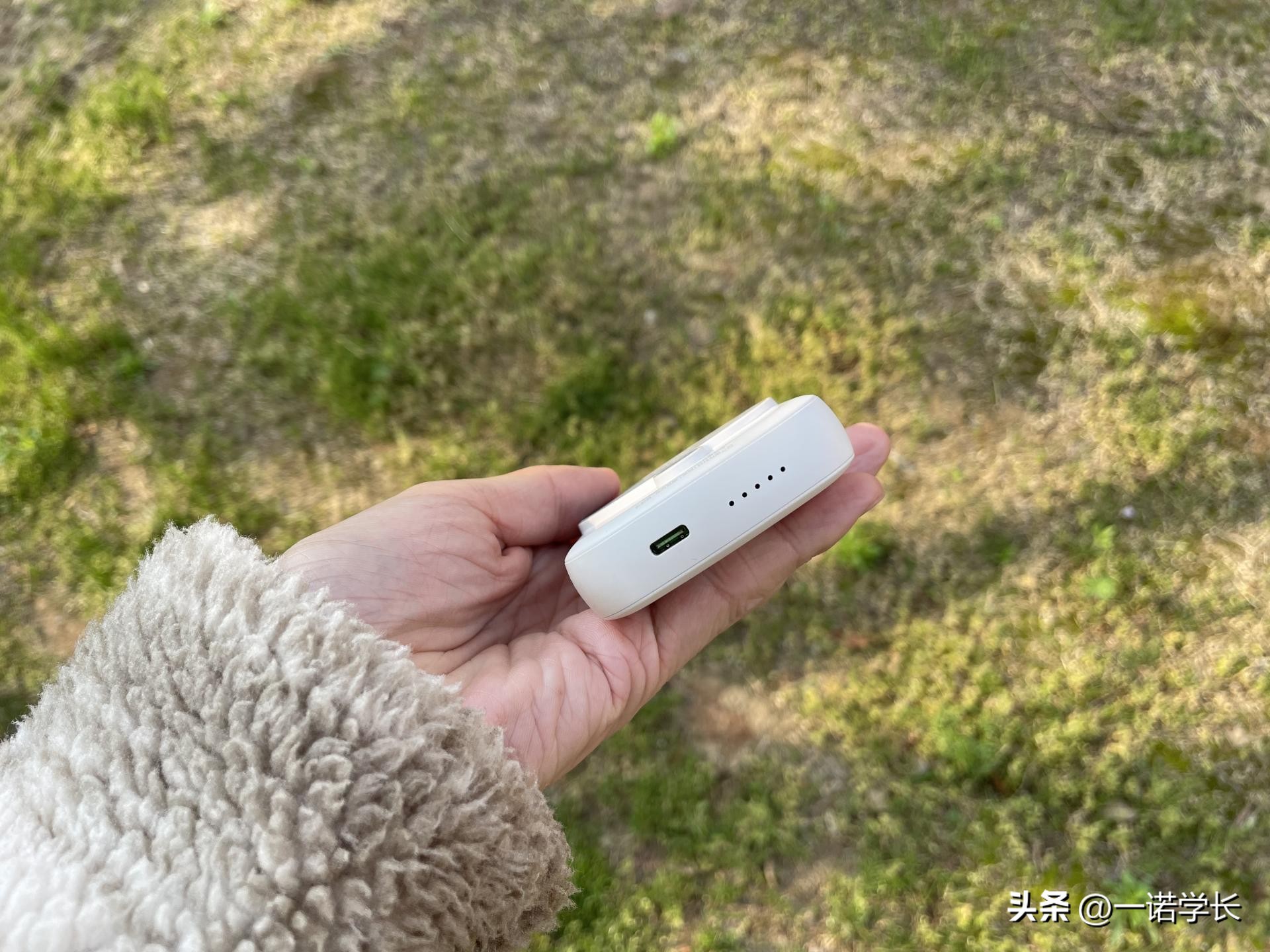 magsafe原装磁吸充电宝值得购买吗,第三方苹果magsafe磁吸充电宝推荐