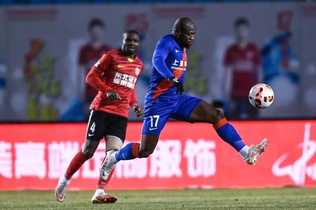 中国足球队李铁最新消息新闻,中国足球关于李铁的事