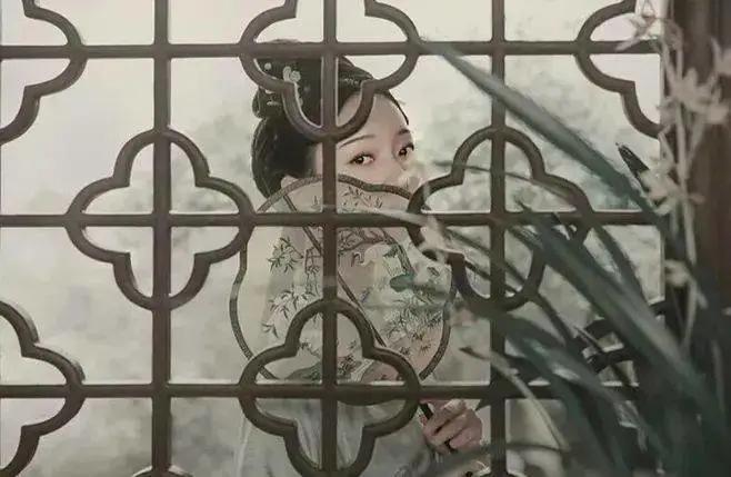 诗词经典名句100首,25首开头就是名句的古诗词