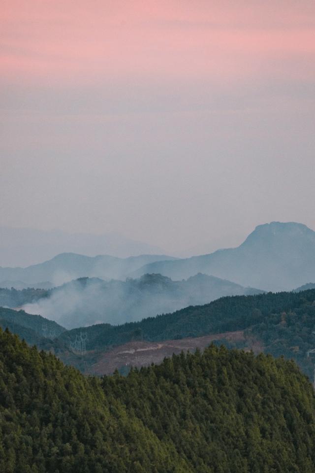 我不是天生强大而是天生要强,没有人天生就比谁更聪明