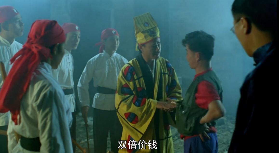 30年前，林正英、陈会毅用无厘头拯救灵幻片，拍了部经典却被埋没