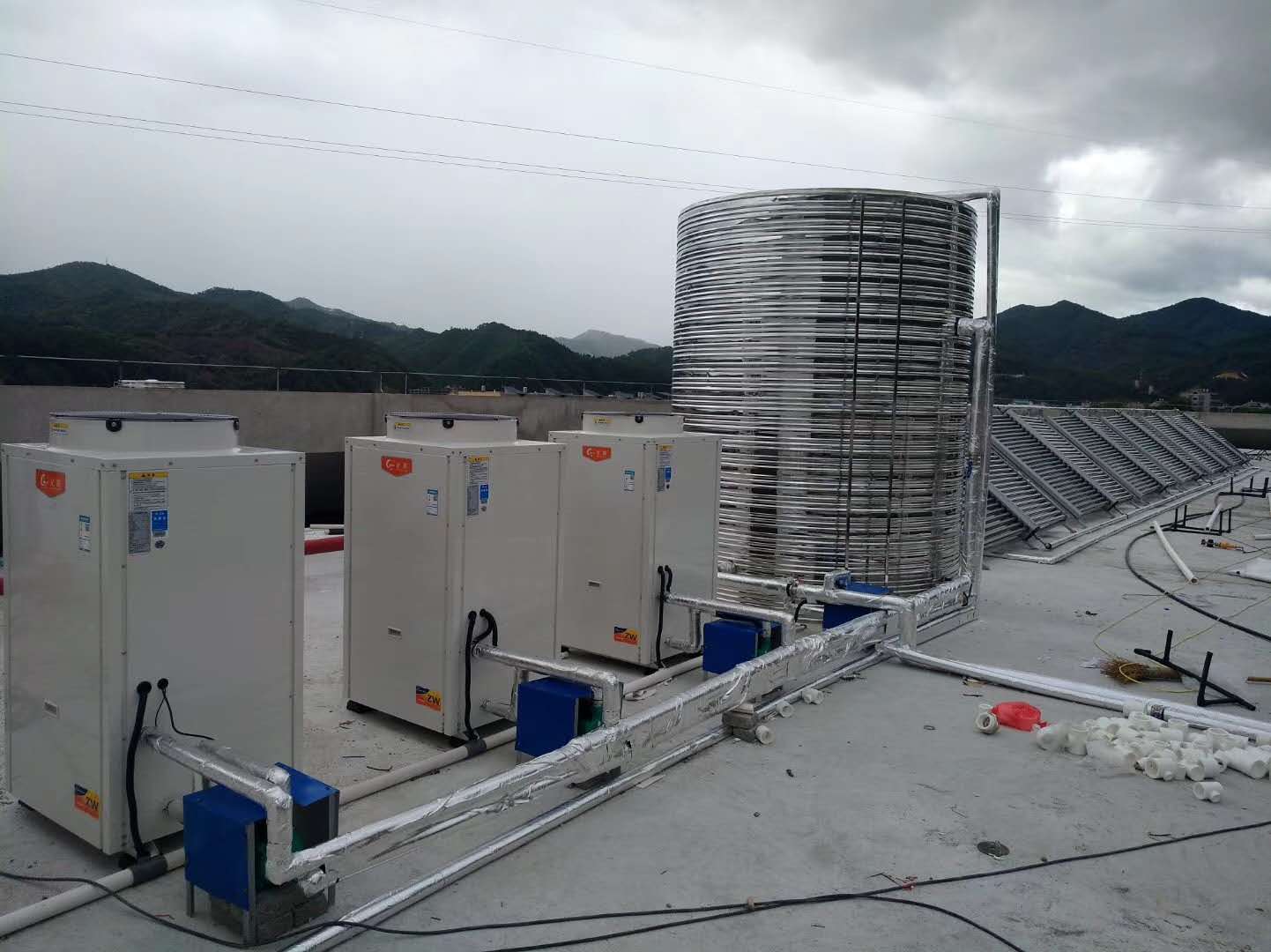 安装空气能热水器是交智商税吗,为什么都说空气能热水器费电