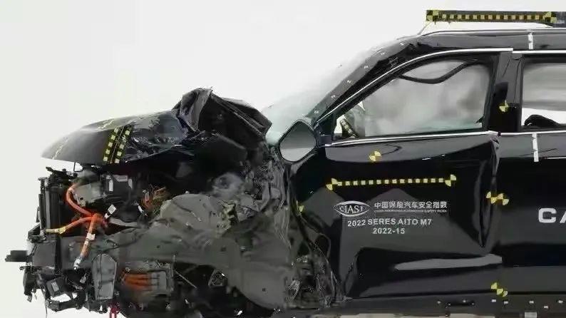 余承东谈m7改款,问界m7余承东遥遥领先视频