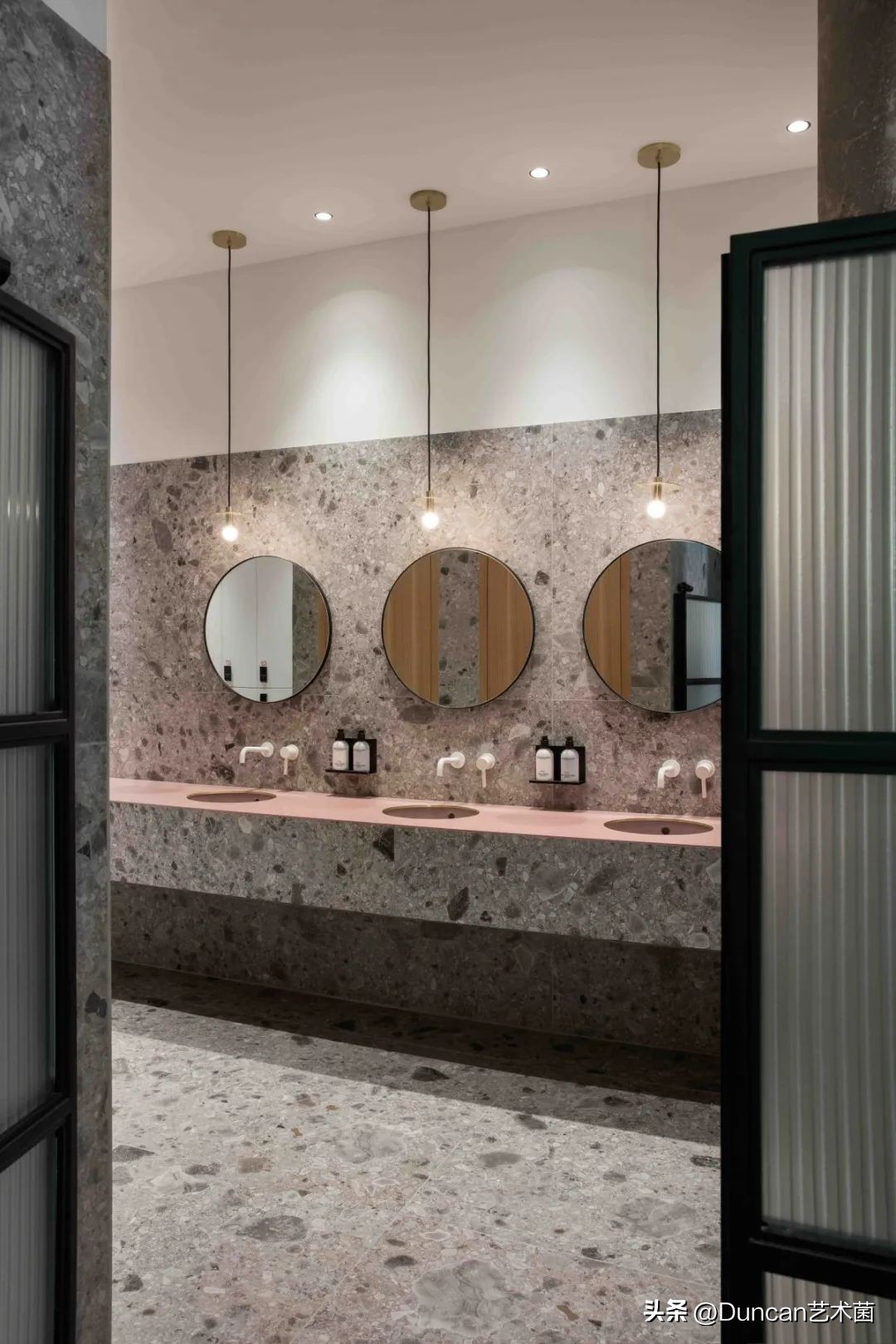 VSHDDesign质朴优雅|谁说迪拜都是土豪金