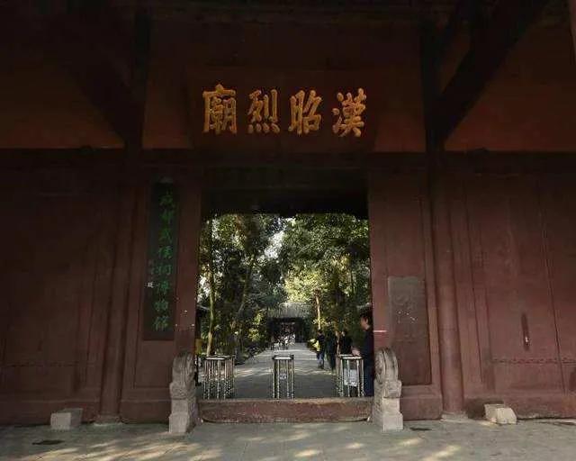 读着古诗去寻景,读着诗词看苏州