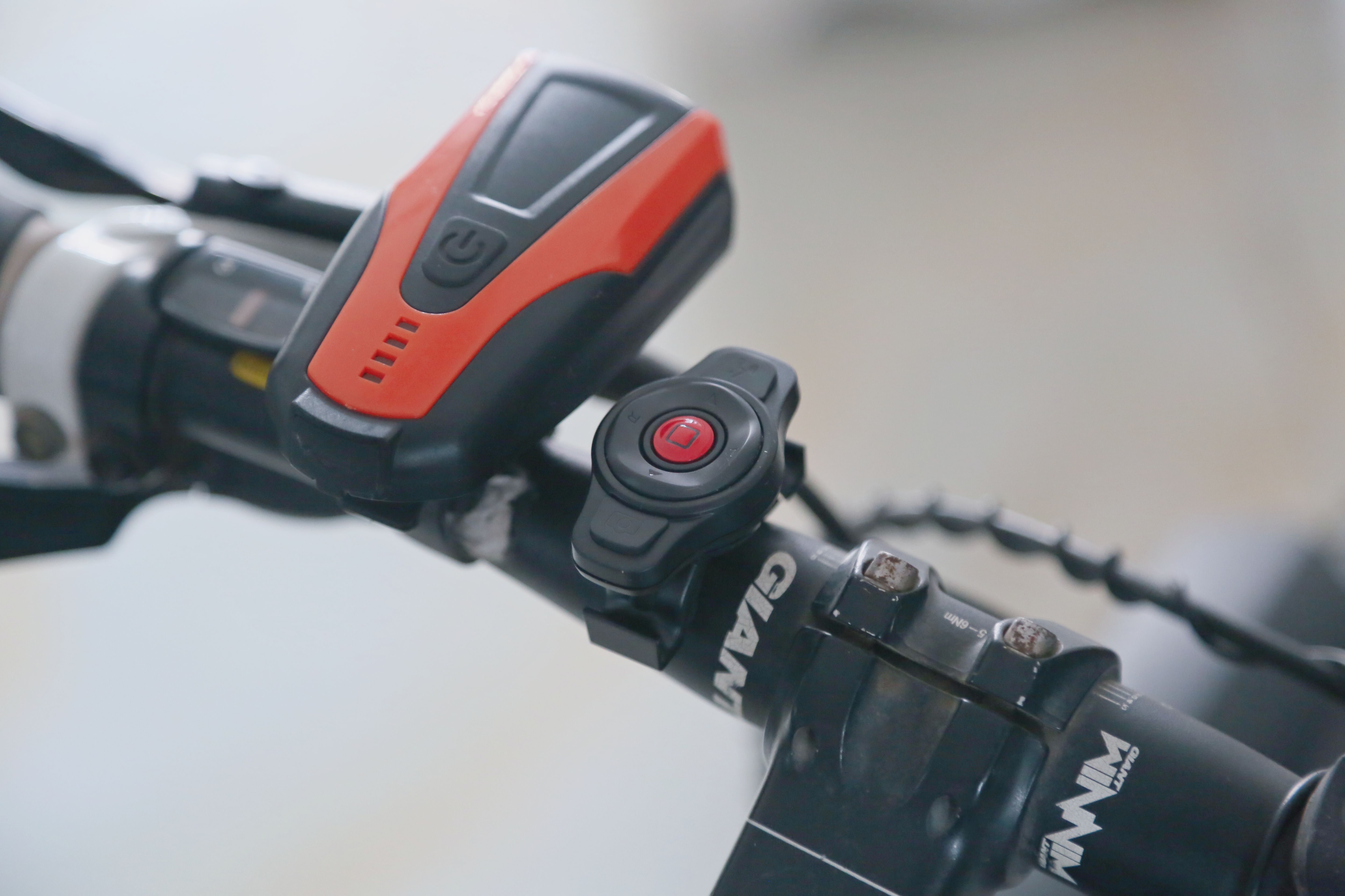 helmetphonemt1neo璇勬祴,helmetphonemt1neo鏅鸿兘楠戣澶寸洈