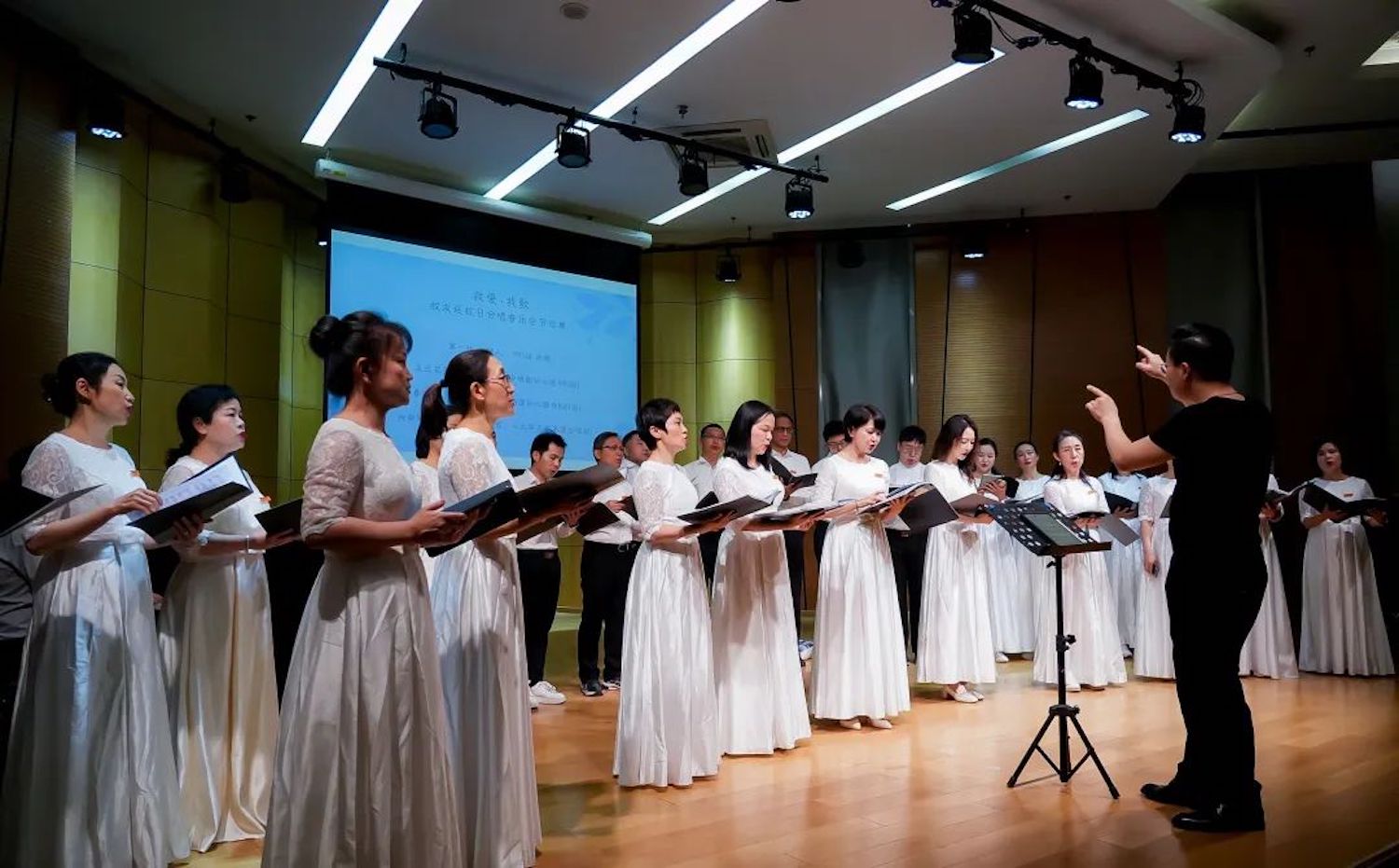 中国人民大学校友会,中国人民大学校友返校日