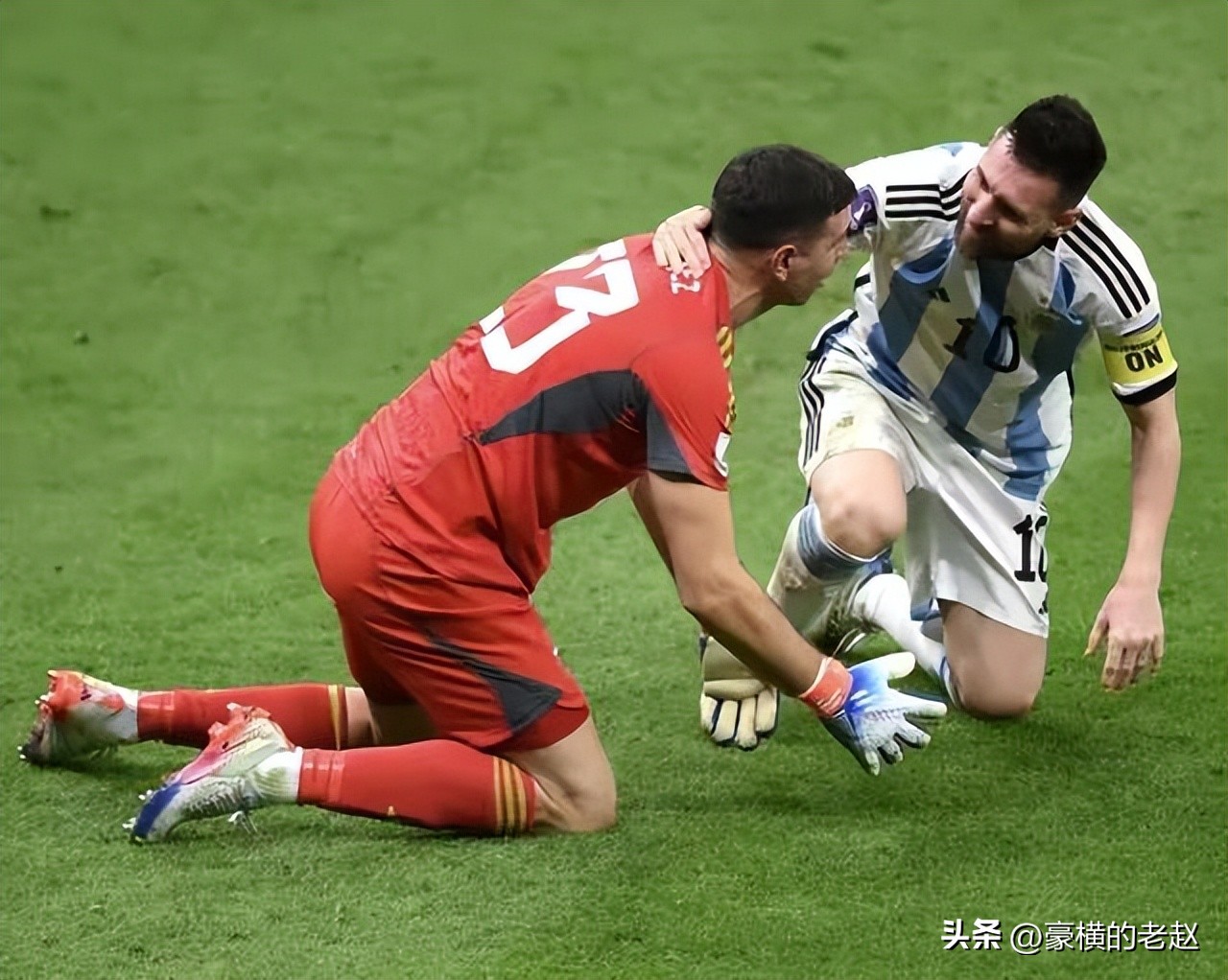 梅西背后的男人马丁内斯迪马利亚,阿根廷守门员马丁内斯对梅西