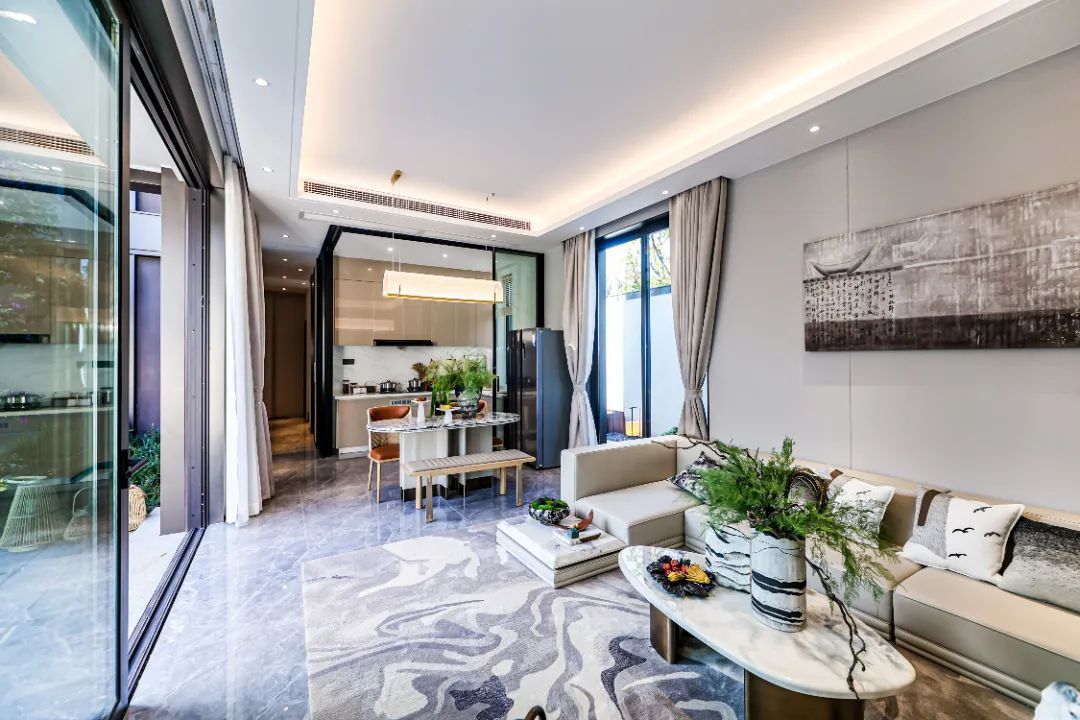 迪拜水晶湖,迪拜水晶湖最美的地方