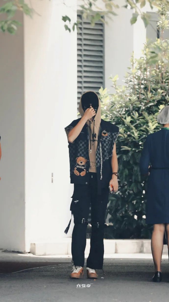 入秋穿搭牛仔马甲,适合秋日穿搭的马甲