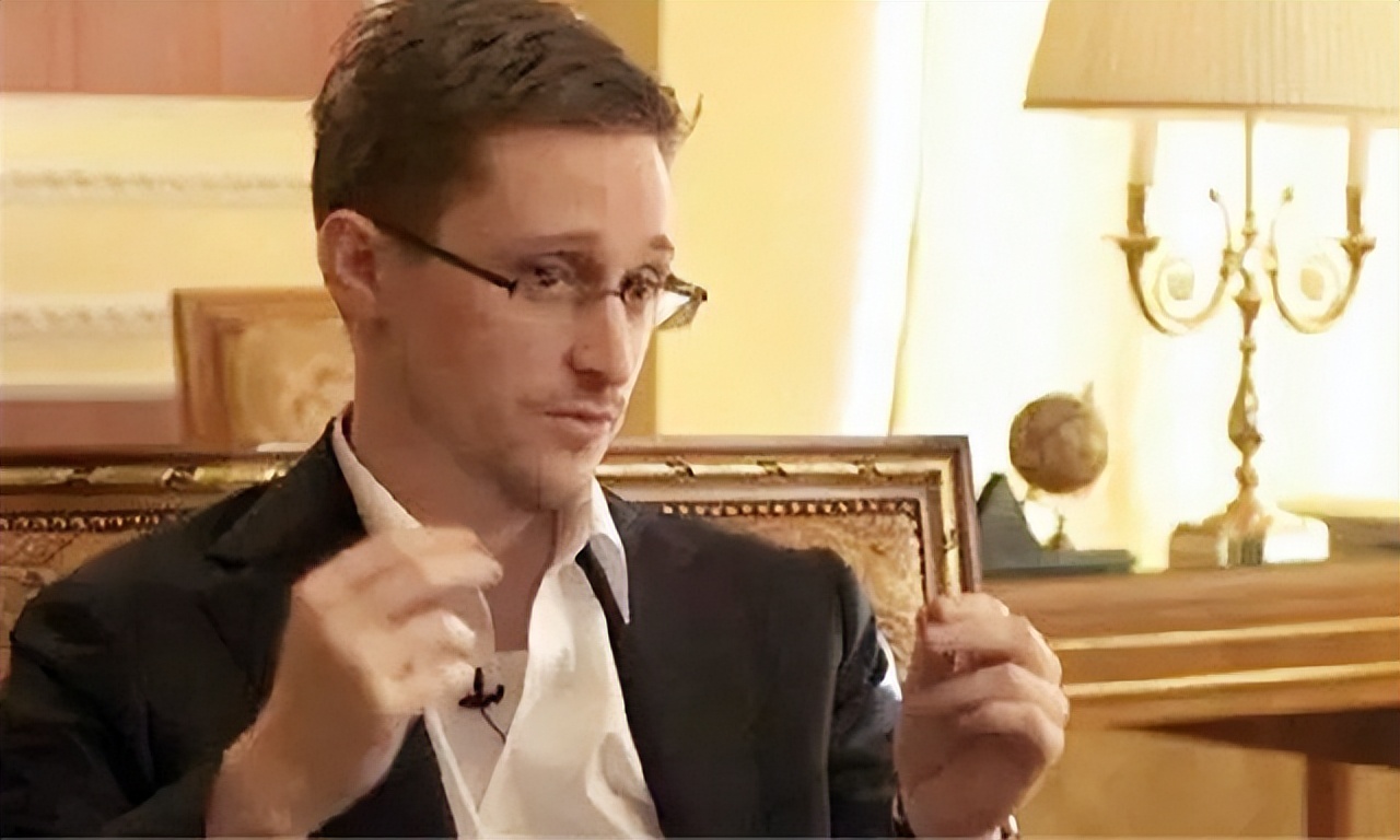 美国泄密者斯诺登现在在哪里,美国泄密者斯诺登现状视频