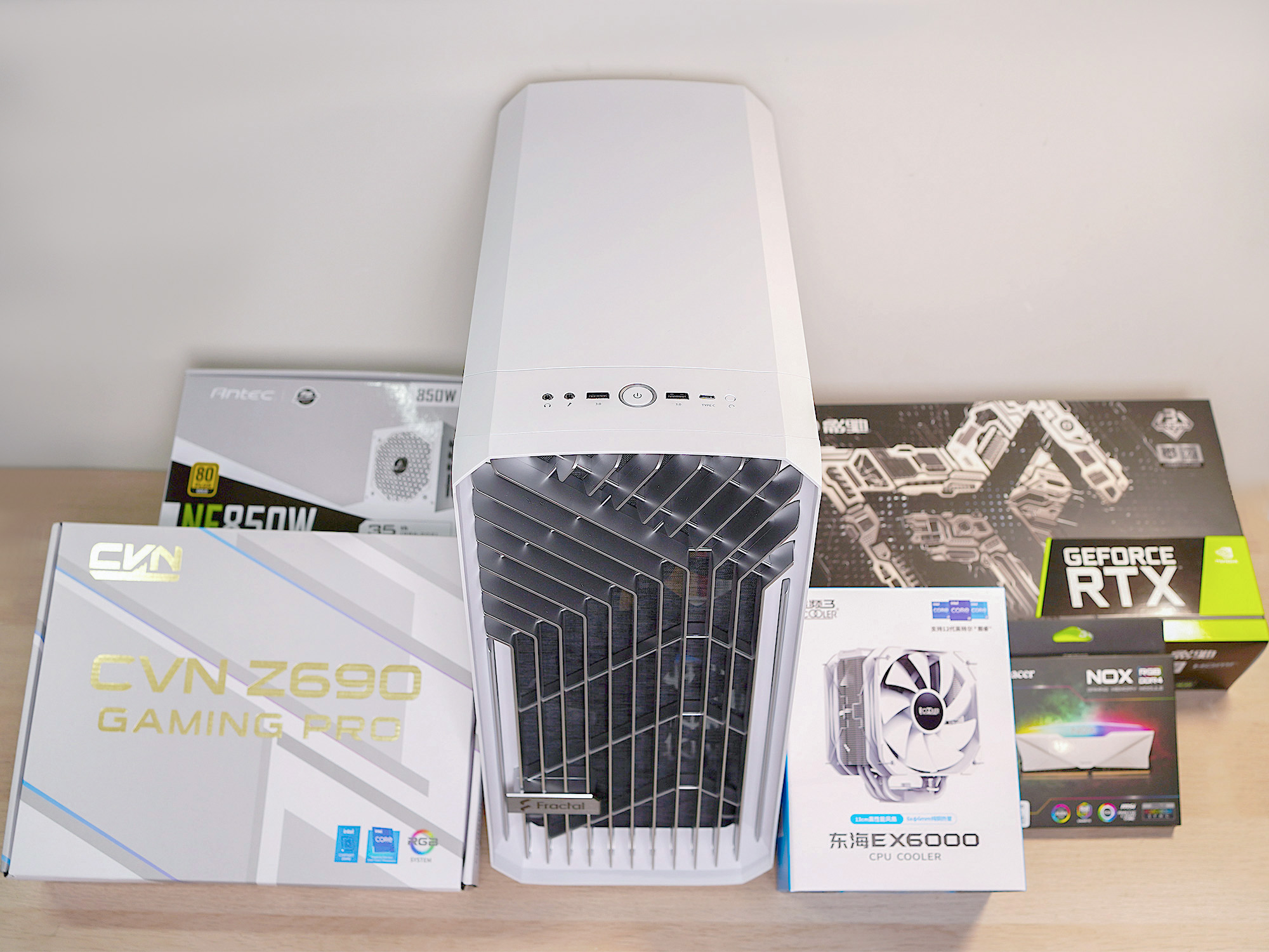 白银经典配色，最强风冷组合，能玩老头环，也是生产力的PC主机