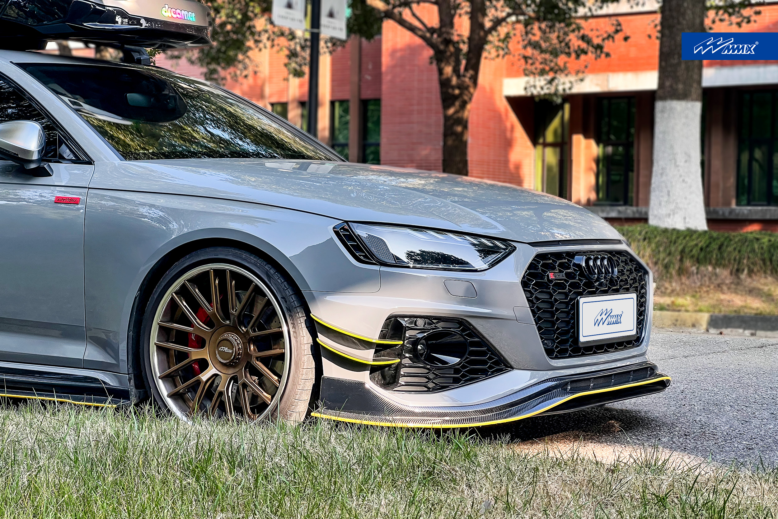 奥迪rs4轮毂,奥迪rs4最佳改装