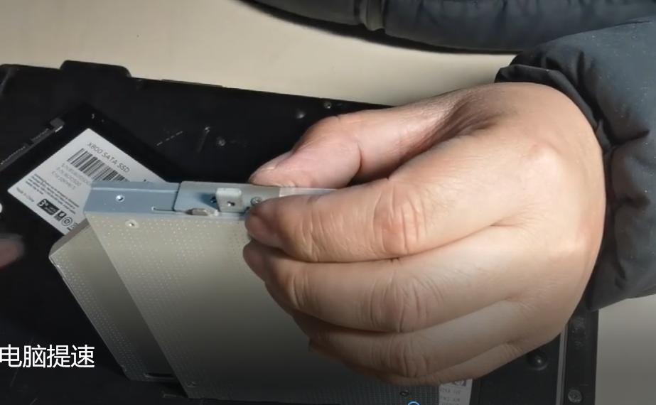 光驱位改固态硬盘如何设置bios,thinkpad光驱改固态硬盘