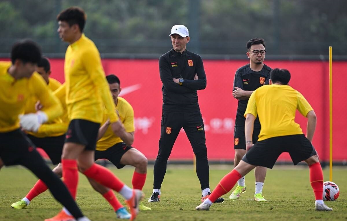 国足4-0大胜缅甸选手射门时刻,0-0战平国足