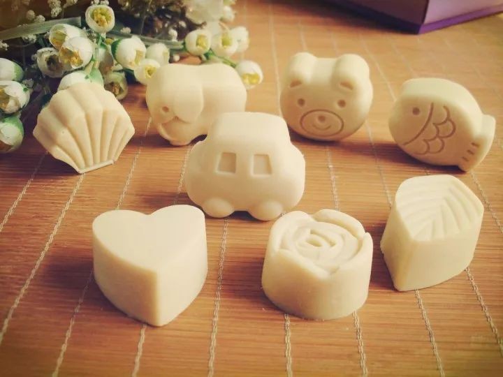 肥皂是哪几种化学成分做的,肥皂是怎样制造出来的全过程